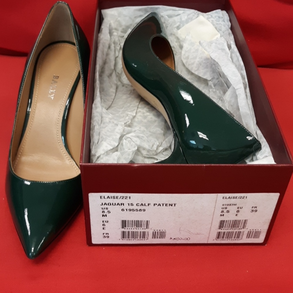 Shoes - Picture 4 of 4